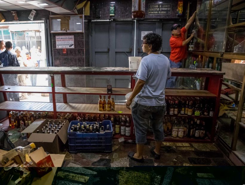 Venezuela: inspectores ordenan bajar precios en 26 cadenas de supermercados