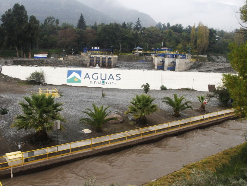 Aguas Andinas se declaró en alerta temprana preventiva por lluvias en la alta cordillera