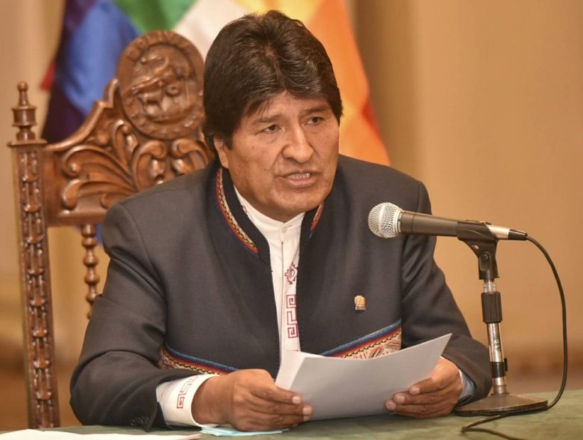 Evo Morales pidió investigar supuestos vuelos de aviones militares chilenos