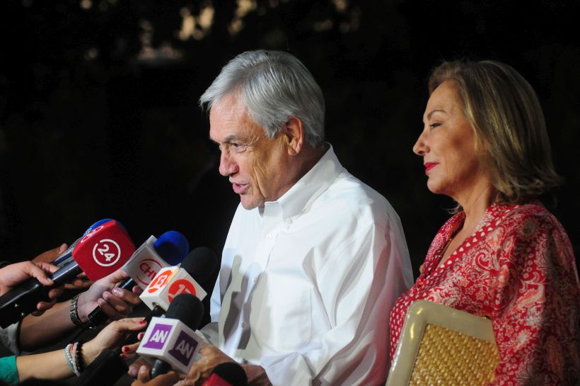 [FOTOS] Piñera encabezó cena de camaradería con sus futuros ministros