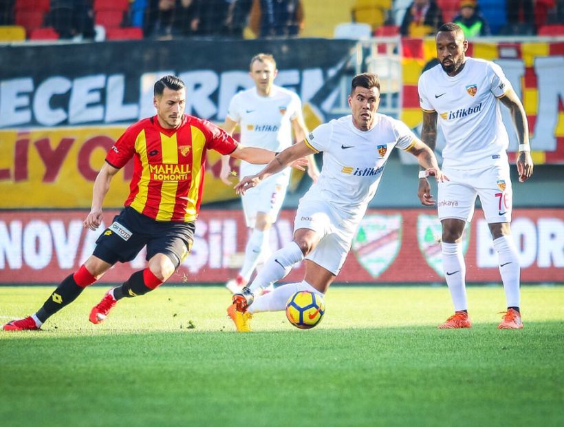 Gonzalo Espinoza fue titular en el empate 1-1 del Kayserispor ante Goztepe