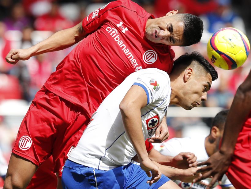 Felipe Mora marcó en el empate 1-1 del Cruz Azul en casa del Toluca