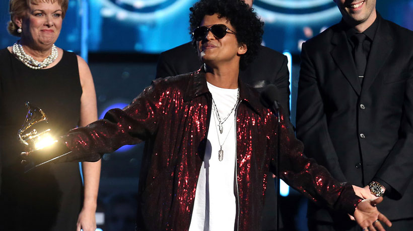 Bruno Mars arrasó en la entrega de los premios Grammy