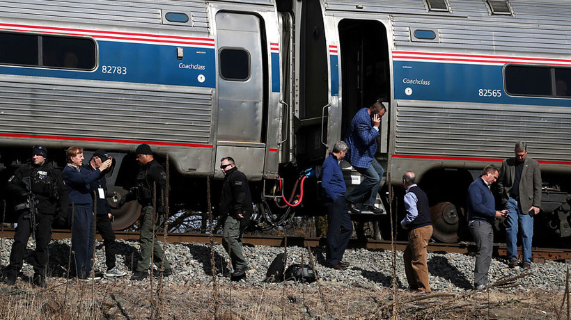 EE.UU.: Tren que llevaba a legisladores republicanos a cónclave chocó contra un camión