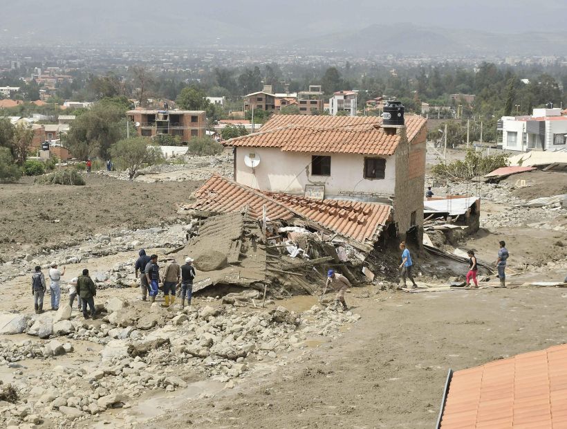 Al menos cuatro fallecidos tras una avalancha en el centro de Bolivia