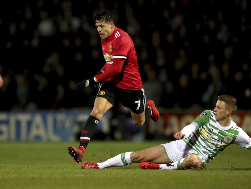 Alexis Sánchez y el Manchester United empatan 0-0 contra el Newcastle