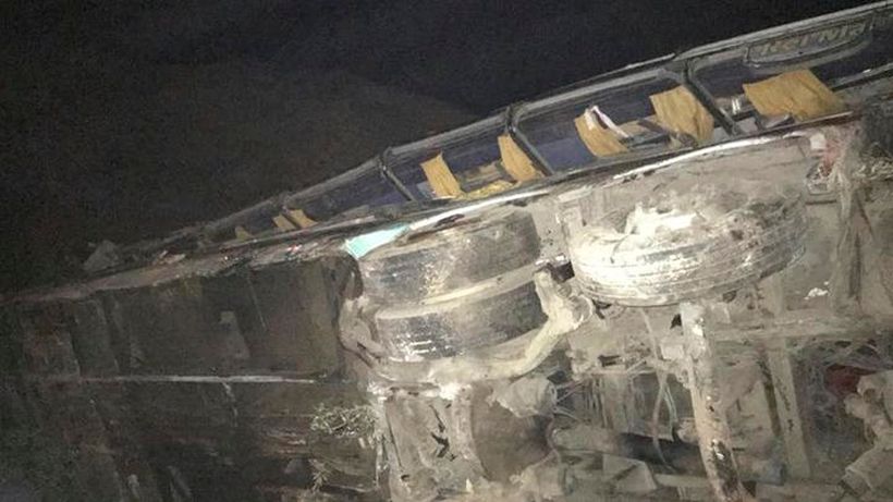 Fatal accidente en Arequipa: bus cayó a un barranco de 200 metros