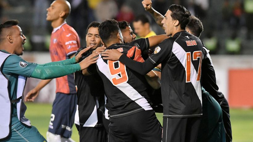 Libertadores: Vasco cayó 4-0 en Bolivia pero se impuso en los penales y será rival de la U