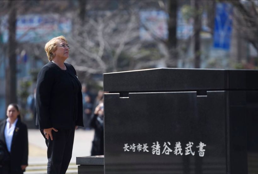 Bachelet homenajea a víctimas de Nagasaki y abogó por un mundo 