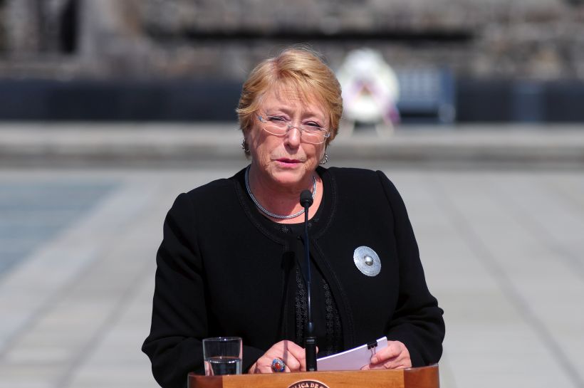 Cadem: Bachelet logró 37% de aprobación a dos semanas de dejar el Gobierno