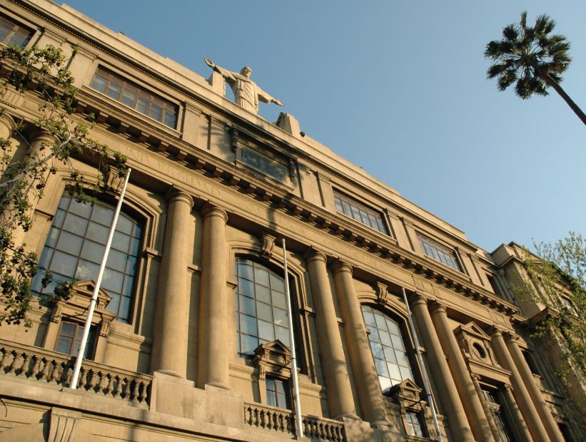 Ranking destacó carreras de tres universidades chilenas a nivel mundial
