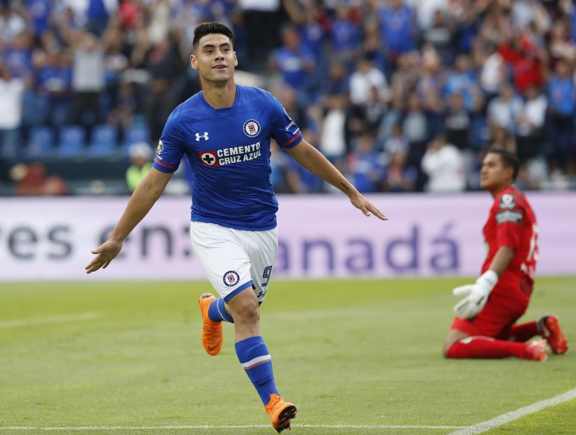 Felipe Mora marcó en goleada del Cruz Azul sobre Pachuca de Sagal
