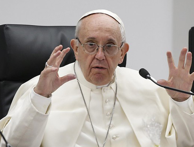 El Papa dijo que quien paga por sexo es un 