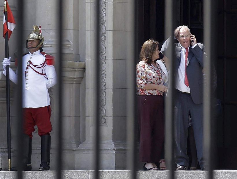 Congreso peruano debatirá mañana renuncia de Kuczynski y el viernes jurará Vizcarra