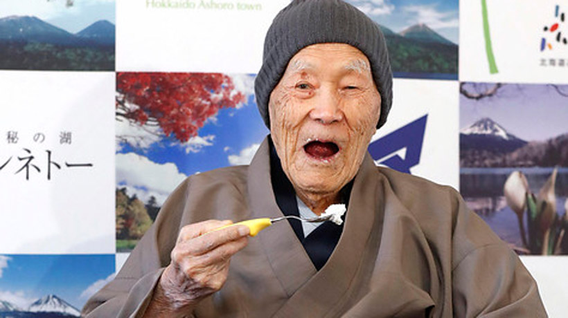 Japonés de 112 años es el hombre más viejo del mundo
