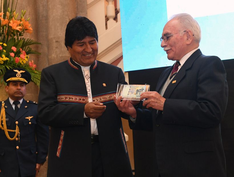 Evo Morales lamentó que la hoja de coca no esté en los nuevos billetes de Bolivia
