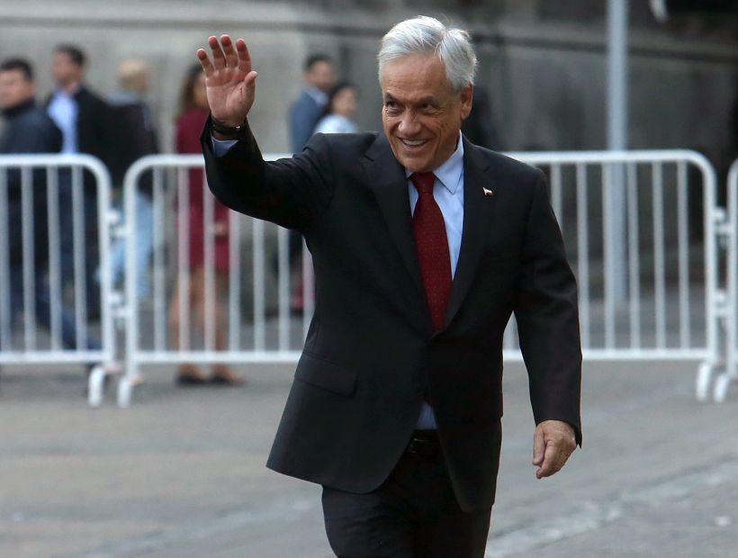 Gobierno da marcha atrás en compra de auto de lujo para Piñera