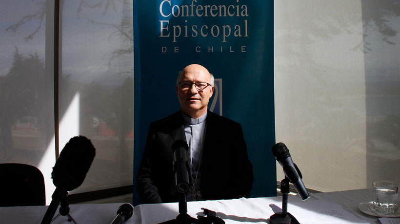 Obispo Ramos pidió que el Papa aclare quién le entregó información errónea en el caso Barros
