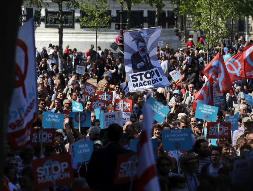Miles de personas marcharon en Francia para reprochar el primer año de Macron