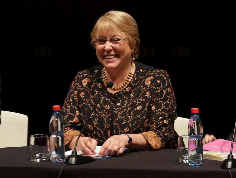 Bachelet valoró dictamen de Contraloría por aborto: 