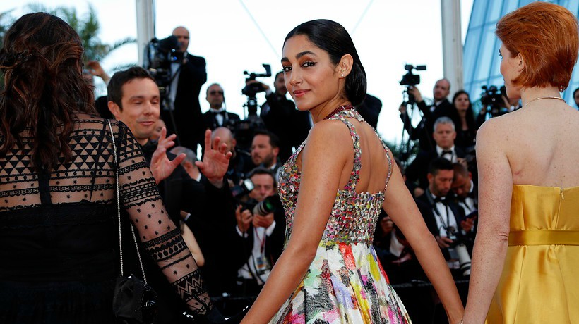 Actrices se tomaron alfombra roja de Cannes para exijir igualdad de género