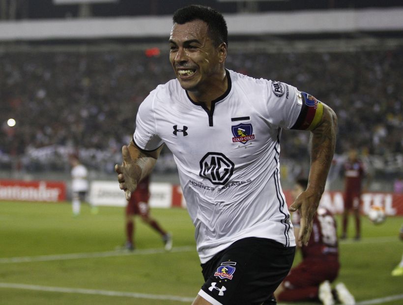Esteban Paredes se transformó en el máximo goleador chileno en Copa Libertadores