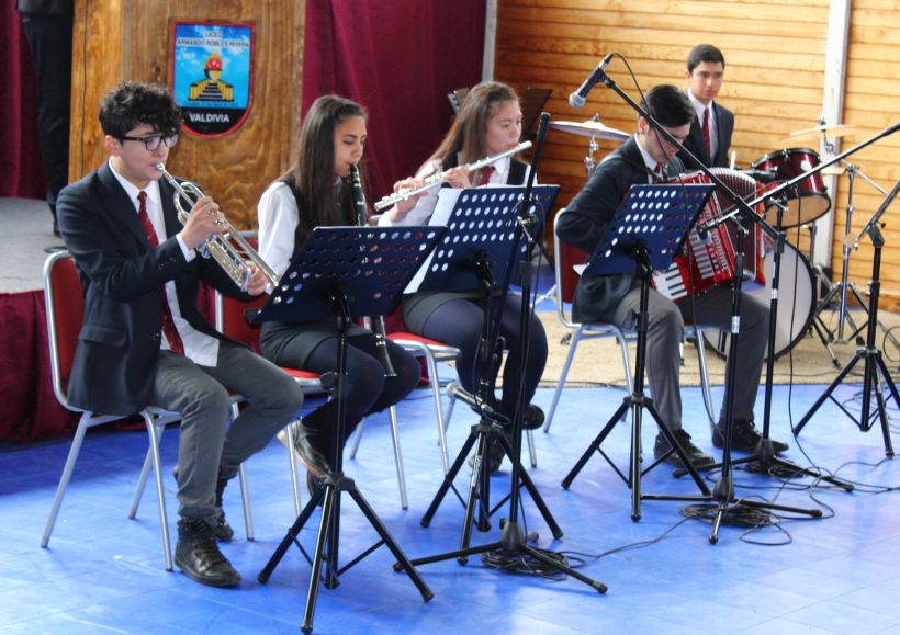 Liceo Armando Robles De Valdivia Celebr Su Aniversario N Mero