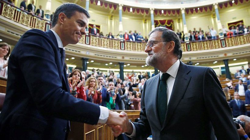 Rajoy fue destituido y el socialista Pedro Sánchez asumió el Gobierno español