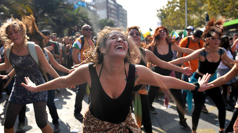 Hoy se realiza una nueva marcha feminista en Santiago