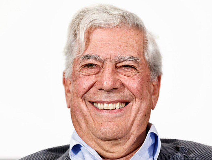 Vargas Llosa fue dado de alta tras sufrir una caída en su casa