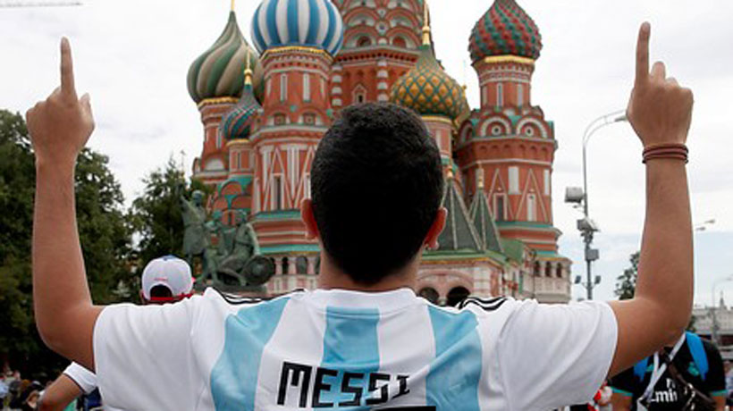 FIFA multó a Argentina por conducta de sus hinchas en el Mundial