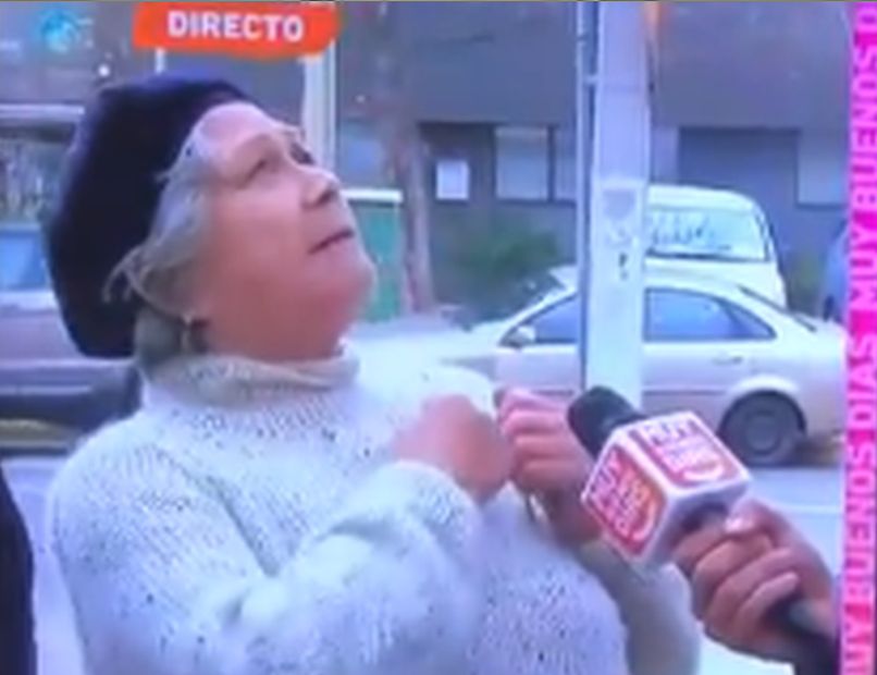 [VIDEO] Mujer de Las Condes indignada con sus vecinos que reclaman por viviendas sociales: 