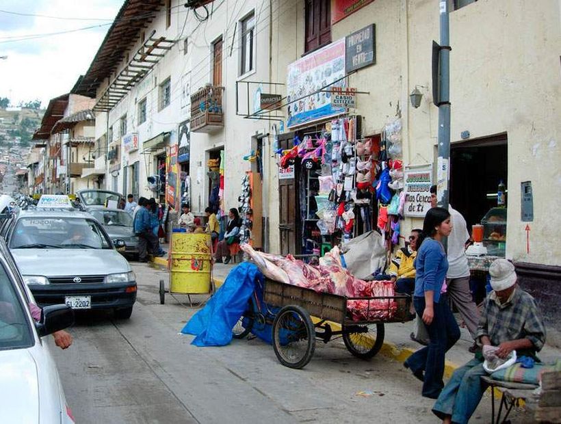 Cinco detenidos en Perú por explotar laboral y sexualmente a 15 mujeres, de ellas 11 venezolanas