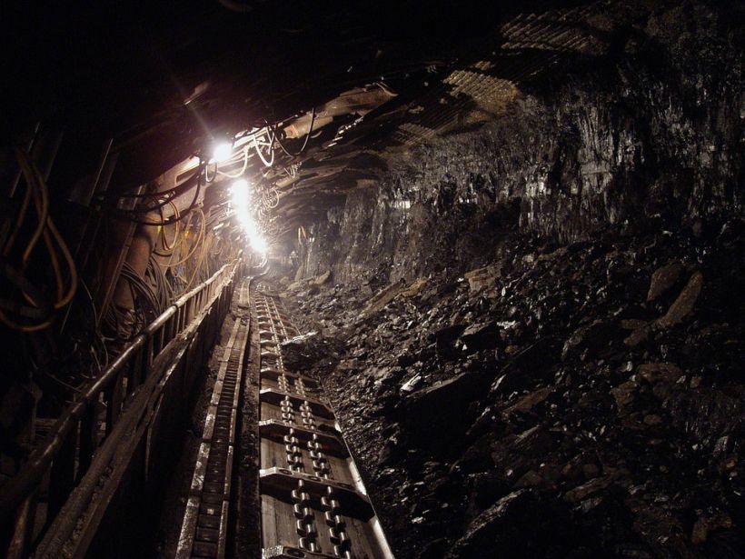 Mueren seis mineros en incendio de mina en Sudáfrica