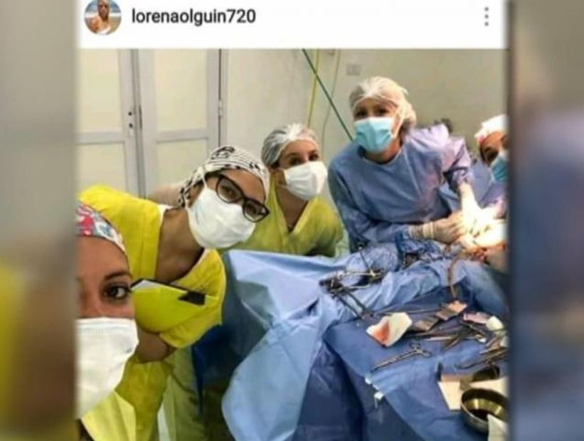 Argentina: suspendieron a equipo médico que se sacó una selfie en plena operación