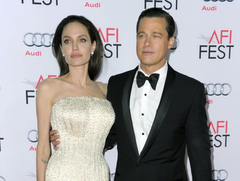 Brad Pitt dijo que le dio millones de dólares a Angelina Jolie desde su separación
