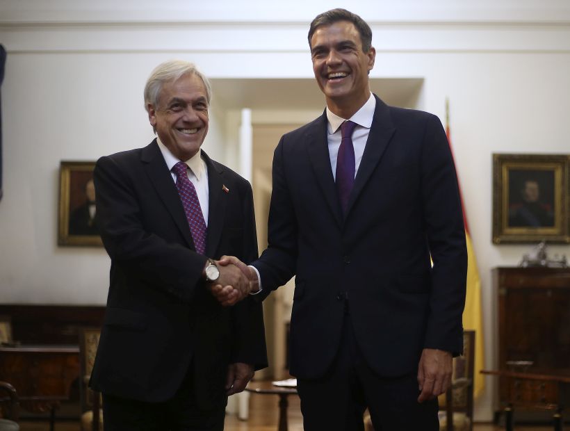 Presidente Piñera recibió en La Moneda al jefe del gobierno español