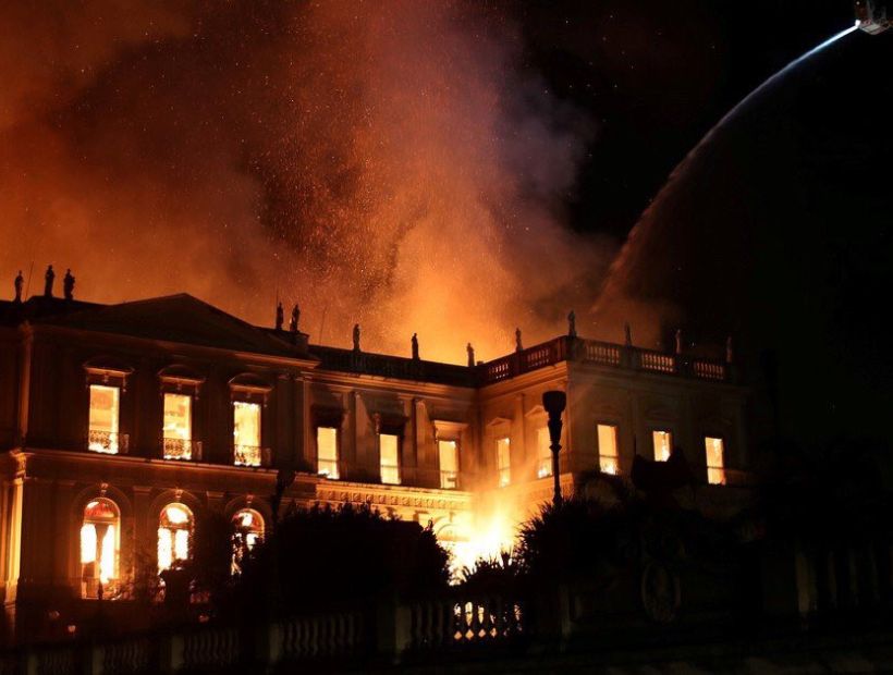 Incendio destruyó célebre museo en Río de Janeiro