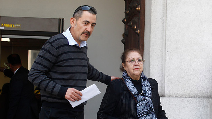Vientre de alquiler: familia de matrimonio detenido en Perú pidió la intervención de Piñera