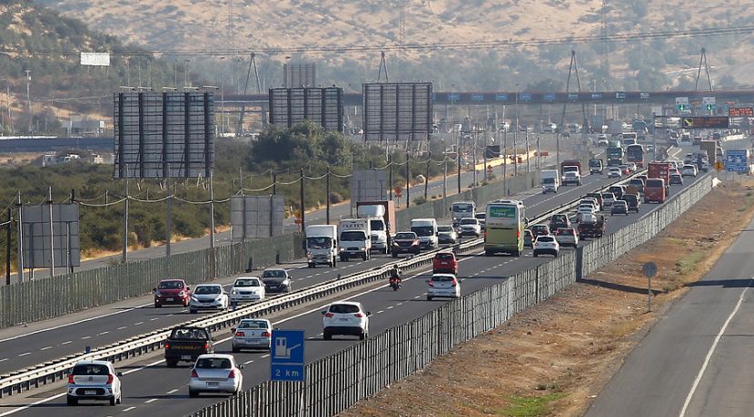 MOP extendería tramos y horarios de ampliación de pistas para el retorno a Santiago