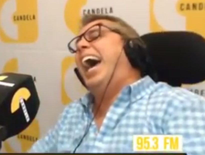 [VIDEO] José Miguel Viñuela estalló de risa con una nueva broma en su programa radial