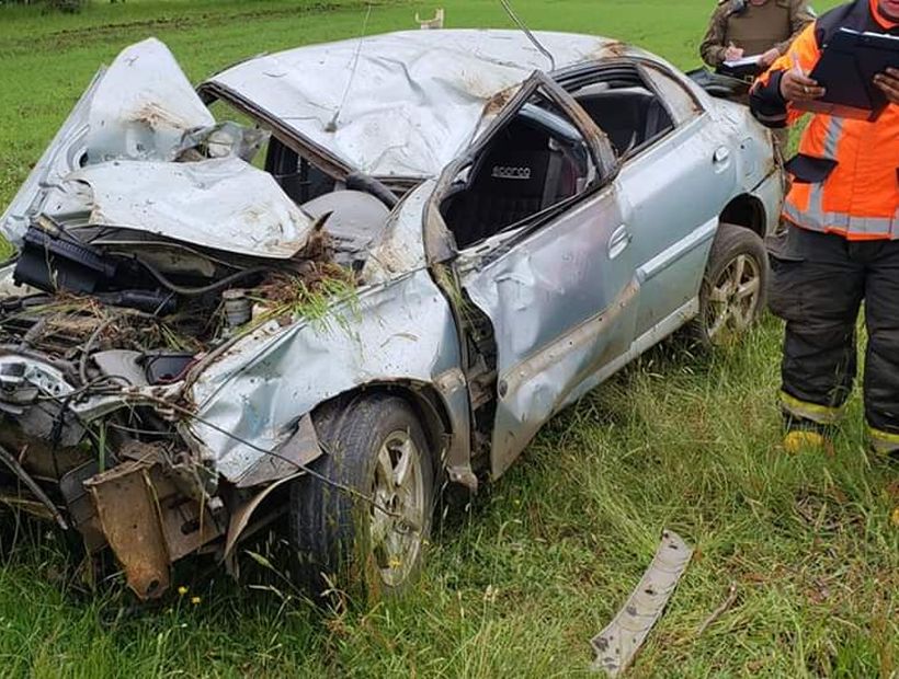 Un lesionado dejó el volcamiento de un auto en Cañete