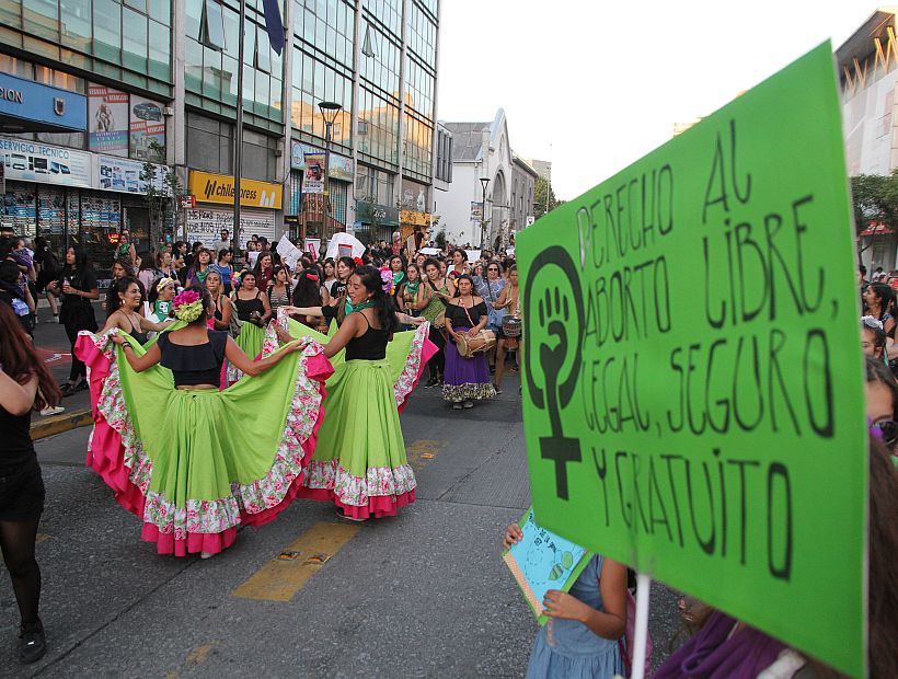 Fotos M S De Mil Mujeres Marcharon Para Conmemorar El M En Concepci N