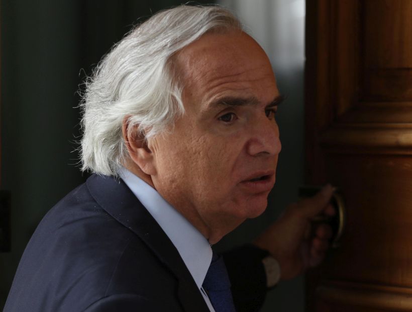 Ministro Chadwick: “No existe obsesión en el Gobierno de criticar a ex Presidenta Bachelet” Ministro Chadwick: “No existe obsesión en el Gobierno de criticar a ex Presidenta Bachelet”