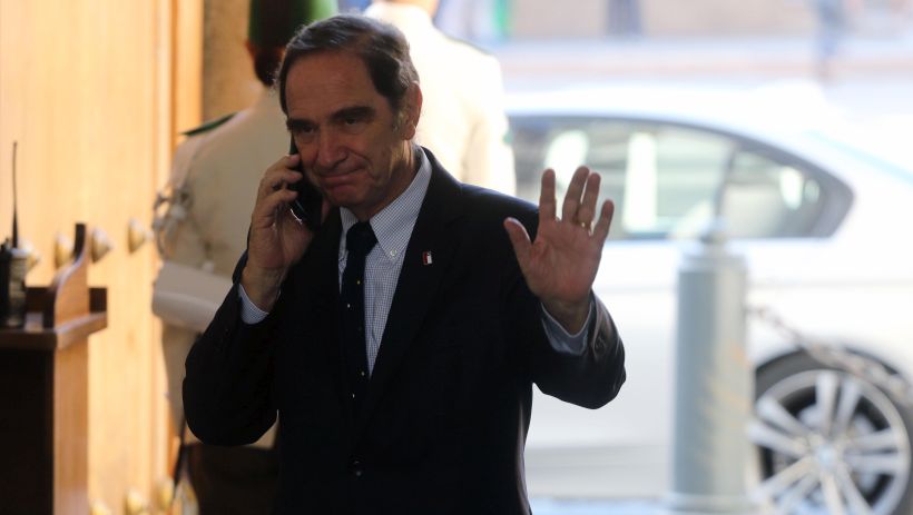 Gobierno por decisión de Hernán Larraín de no declarar en juicio contra Orpis: “Es complejo para alguien que está en un cargo público”