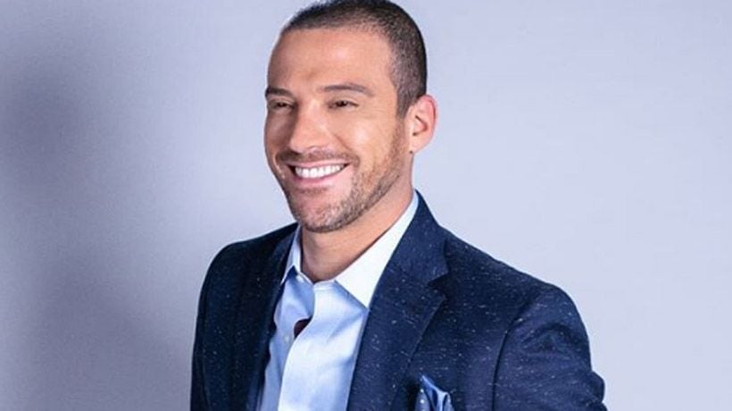 Julián Elfenbein aclaró por qué su ojo lucía extraño en el estreno de "Podemos Hablar" Julián Elfenbein aclaró por qué su ojo lucía extraño en el estreno de "Podemos Hablar"