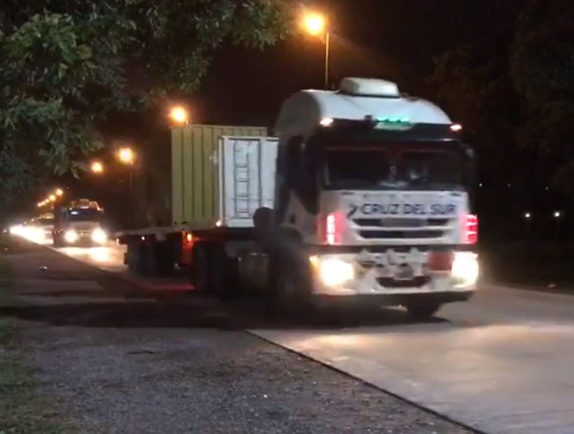 Camiones con 100 toneladas de mercurio ya están en Chile y van en dirección al puerto de San Antonio