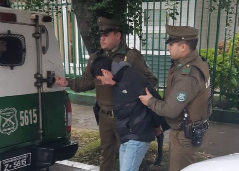Carabineros de Quillón detuvo "in fraganti" a tres sujetos por robo a ...