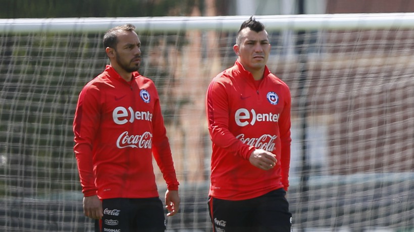 Gary Medel Y Marcelo D Az Entregan Su Apoyo A La Roja Femenina A