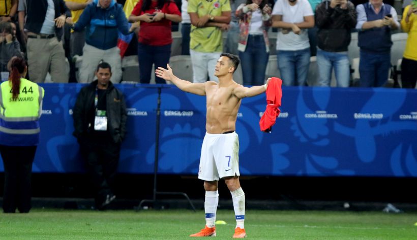 "¡Otra vez el Niño Maravilla!": Manchester United destacó a Alexis Sánchez por anotar el penal que dejó a Chile en semifinales "¡Otra vez el Niño Maravilla!": Manchester United destacó a Alexis Sánchez por anotar el penal que dejó a Chile en semifinales